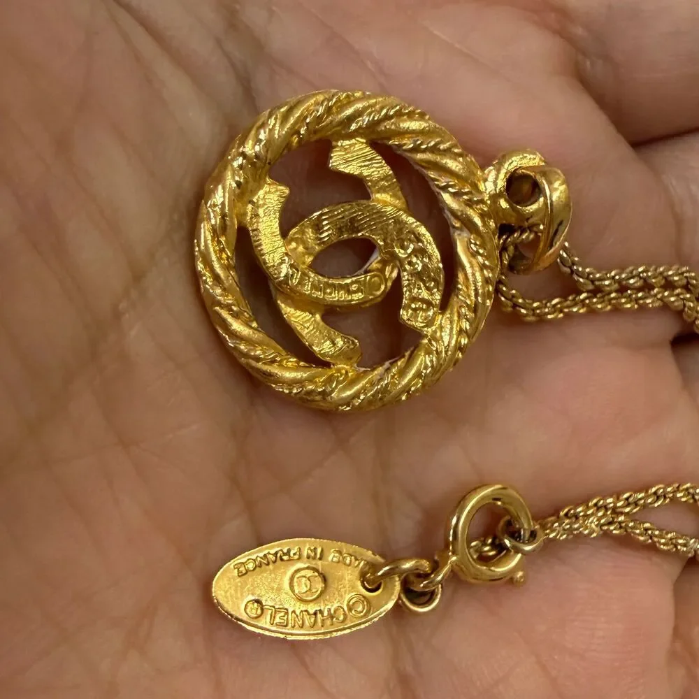 Chanel vintage Coco mark CC pendant necklace authentic with COA gold plated
